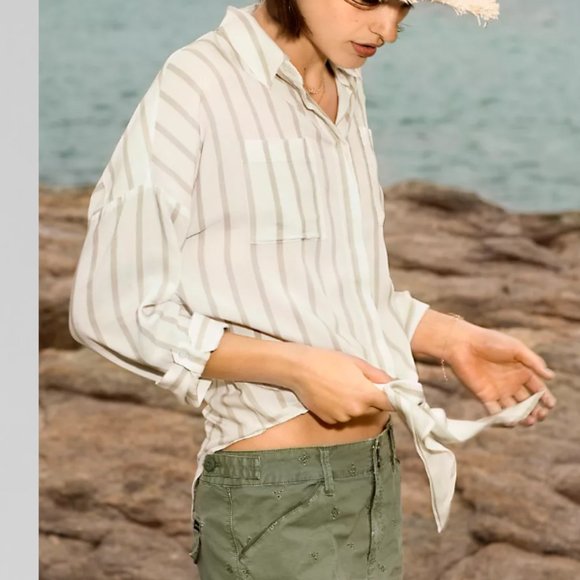 Anthropologie Tops - Anthropologie Maeve Sandbridge Button Down Tie‎ Front Top XS